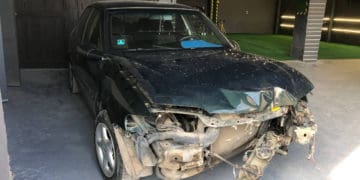 У Тернополі розшукали водія, який збив дорожній знак і втік (Фото)