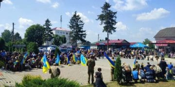 На щиті зустріли захисника Сергія Чорного у Гримайлівській громаді