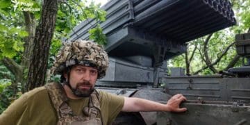 Міський голова Монастириськ отримав почесну відзнаку “Золотий Хрест”