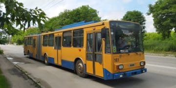 У Тернополі тимчасово змінили рух двох тролейбусів