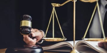 Працівник Гусятинської селищної ради за побиття дружини отримав штраф