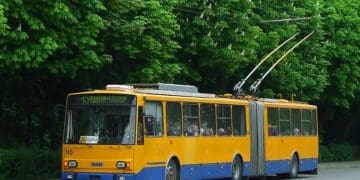 На три дні обмежать рух тролейбусів на проспекті Степана Бандери у Тернополі