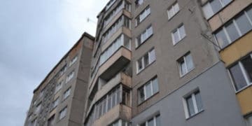 Під час сімейної сварки чоловік погрожував викинутись з балкона багатоповерхівки у Тернополі