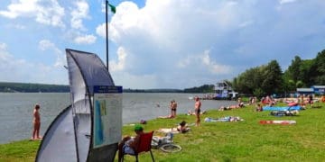 Пляж “Циганка” готовий приймати відпочивальників у перший день купального сезону