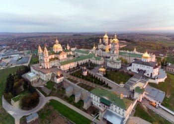 Поліція розслідує незаконне облаштування ставка представниками Почаївської лаври