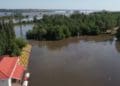 Підрив росіянами Каховської ГЕС: у Новій Каховці вода дійшла до центра міста