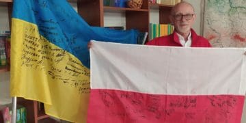 Поляк, який понад 20 років живе у Кременці, допомагає військовим, лікарням і переселенцям