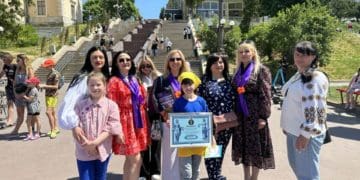Майже 600 нормотипових та дітей з інвалідністю встановили у Тернополі Рекорд України