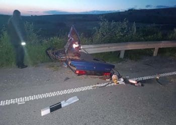 У Бережанах водій отримав смертельні травми врізавшись у відбійник (Фото)