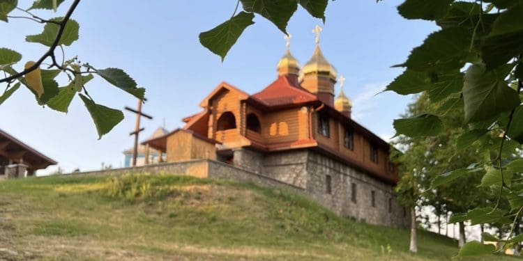 Тернопільщина туристична: Свято-Вознесенький чоловічий монастир у Монастирку