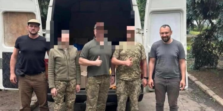 Волонтери «Української команди» повернулися з чергової поїздки на фронт