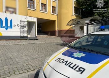 Мобільні укриття у Тернополі перевіряють патрульні