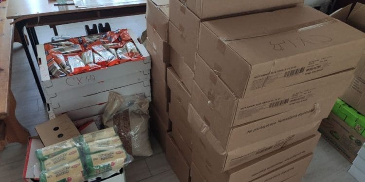 Поляк, який понад 20 років живе у Кременці, допомагає військовим, лікарням і переселенцям