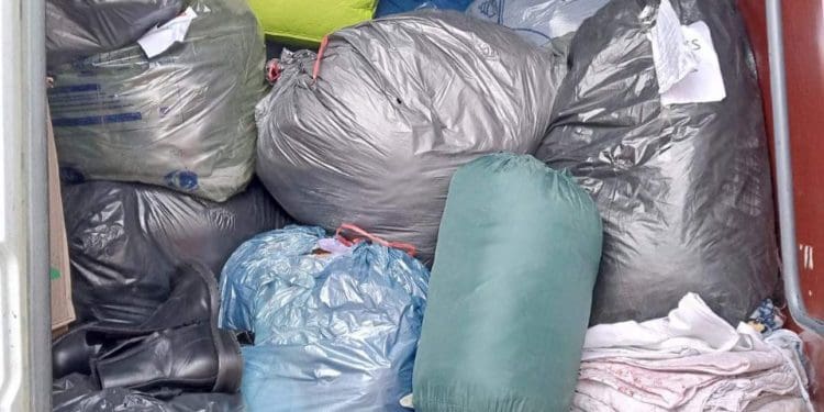 Поляк, який понад 20 років живе у Кременці, допомагає військовим, лікарням і переселенцям