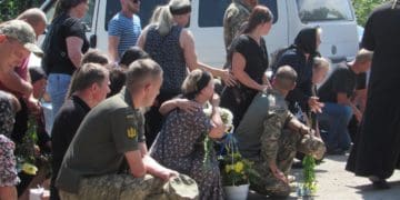 Одразу двох загиблих захисників України зустріли на Кременеччині