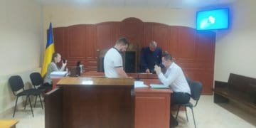 Через пів року у суді справу тернопільського експодатківця про хабар досі не почали розглядати по суті