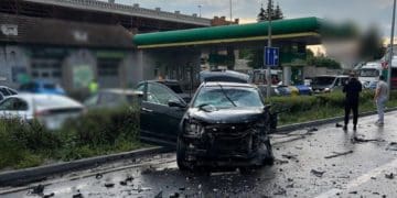 Біля заправки на Будного у Тернополі автопригода із потерпілими