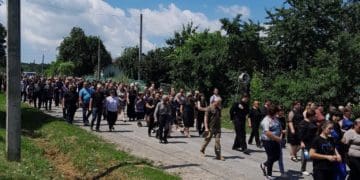 Із 43-річним стрільцем-санітаром Анатолієм Чайківським попрощалися у Золотниківській громаді