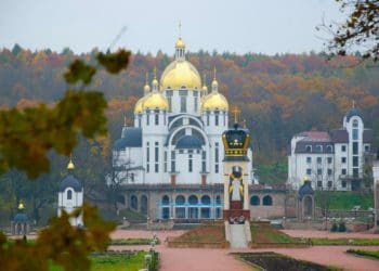 Молебень за мир в Україні проведуть у Марійському духовному центрі “Зарваниця”