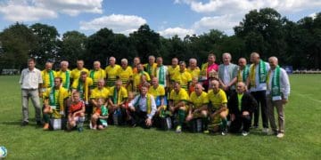 Під час ювілейного матчу тернопільської “Ниви” і “Карпат” збирали кошти для 44 артбригади