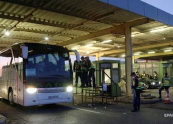 До 9 років за ґратами загрожує учаснику злочинної групи з Тернопільщини, який допомагав ухилянтам