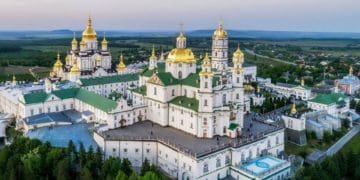 У Почаївській лаврі організували бізнес з продажу ювелірних виробів без клейма, проби і будь-яких документів