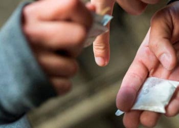 За допомогу ЗСУ Тернопільський апеляційний суд зменшив строк покарання наркоторговцю