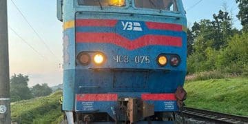 Встановлюють особу жінки, яку збив потяг “Київ-Ужгород” на Тернопільщині