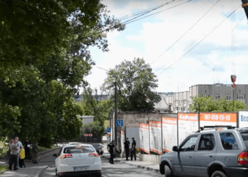 Будівництво на Шпитальній у Тернополі продовжується попри слідство: втрутився начальник поліції