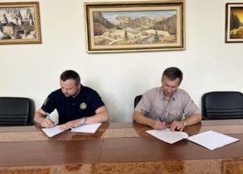 Договір про співпрацю підписали ректор ТНТУ і начальник Управління ДМС в Тернопільській області