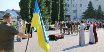 У Шумській громаді день жалоби: прощаються із полеглим захисником Олегом Ярмолюком