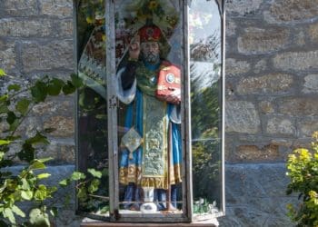 Збір на виготовлення каплички для «фігури» Святого Миколая триває у селі Шманьківці на Чортківщині