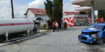 Жінка із дитиною у лікарні через ДПТ на заправці біля Смиківців