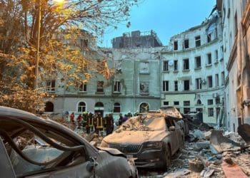 Президент показав наслідки удару рф по Львову