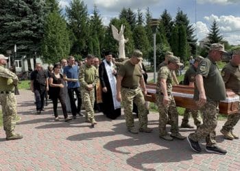 На щиті повернувся до Скориківської громади воїн Любомир Галоха, який помер у лікарні від бойових ран