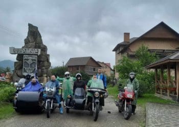 ”Інвалідність не кінець життя”: житель Гусятинської громади організував мотомандрівку до Карпат