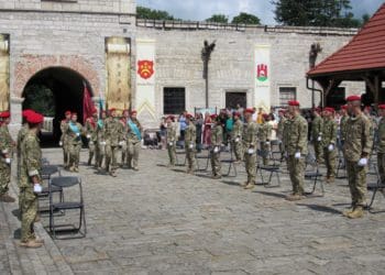 Дипломи урочисто вручили випускникам Тернопільського військового коледжу