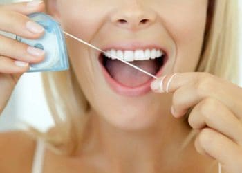 Правила догляду за зубами: як зберегти здорову усмішку і запобігти дороговартісному лікуванню
