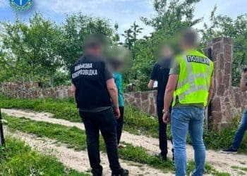 Посадовця ТЦК, який допомагав ухилянтам на Тернопільщині, відправили служити на схід