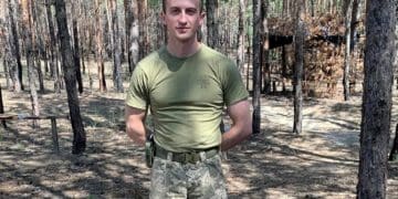 Депутату Гусятинської селищної ради, який зараз воює, не дають скласти з себе повноважень