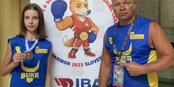 Юна тернопільська боксерка привезла медаль із чемпіонату Європи
