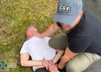 Посадовець військкомату у Тернополі списував з військового обліку ухилянтів