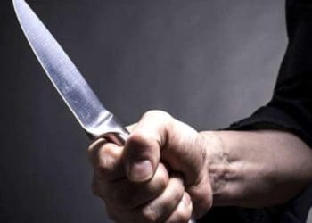 вдарив дружину