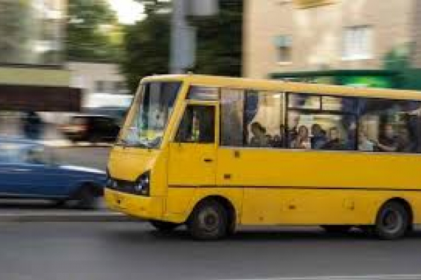 Вчаться водити потяги та керувати будівельною технікою: чому все більше українських жінок обирають “чоловічі” професії