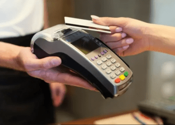 вкрала картку