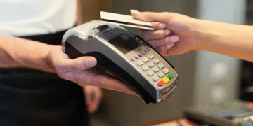 вкрала картку