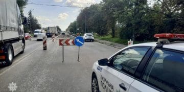 Ускладнений рух транспорту на Микулинецькій у Тернополі