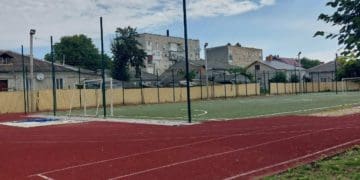 Підозрюють підприємця, який недогледів поганий ремонт спортмайданчика у Підволочиську