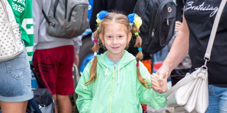 Сім’ї з дітьми, евакуйовані на Тернопільщину, поїхали на відпочинок в «Артек-Буковель»