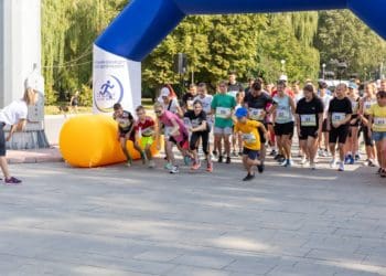 Шаную воїнів, біжу за Героїв України